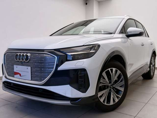 Q4 e-tron45 アドバンスト