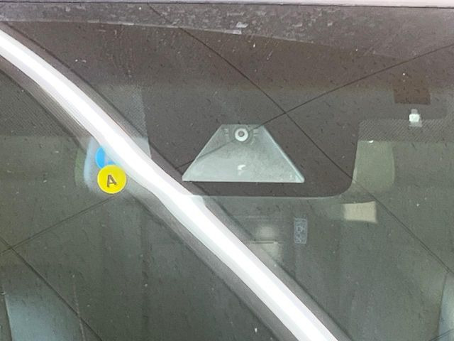 �y�v���N���b�V���Z�[�t�e�B�z�O���̎ԗ��������m���A�Փ˂������Ȏ��͌x��Œ��ӂ𑣂��A�u���[�L�𓥂ޗ͂��T�|�[�g�B�u���[�L�𓥂߂Ȃ������ꍇ�͏Փ˔�Q�y���u���[�L���쓮�A�Փˉ�����T�|�[�g���܂��B