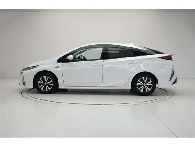 プリウスPHV1.8 A