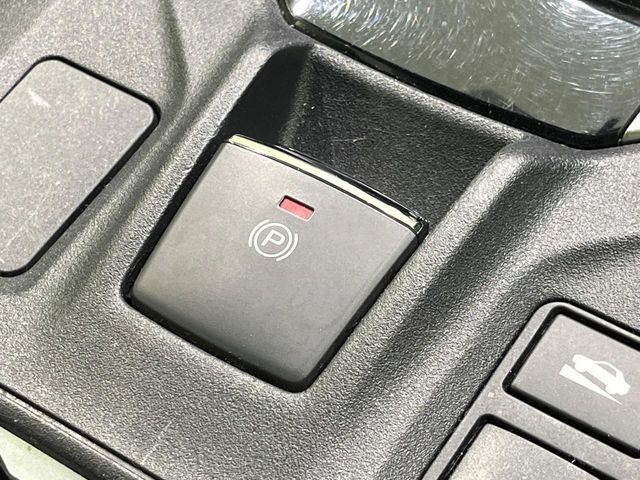 �y�d���p�[�L���O�u���[�L�z�p�[�L���O�u���[�L�͕֗��ȓd����!�{�^����ő���ł��A�A�N�Z���𓥂߂Ύ����ŉ�������܂��􃌃o�[��y�_���������̂ŉ^�]�ȉ����������肵�܂��ˁ�