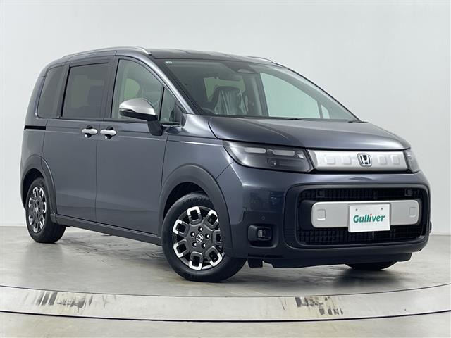 フリード1.5 e:HEV クロスター