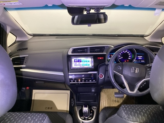 フィット1.5 ハイブリッド Lパッケージ