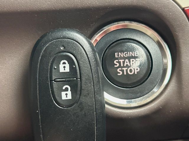 �y�L�[���X�X�^�[�g�V�X�e���z�J�o����|�P�b�g�ɓ��ꂽ�܂܂ł��h�A�̎{���E�������\�ȃX�}�[�g�L�[�𑕔��B�G���W���̃I���E�I�t�����J�M�����o���K�v����������Ƃ��Ă��֗��ł���