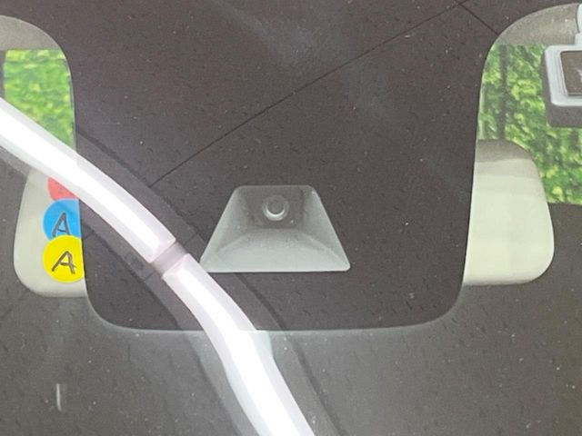 �y�O�He-Assist�z���s���ɑO���̎ԗ�����F�����A�Փ˂������Ȏ��͌x��ƃu���[�L�ŏՓˉ���Ɣ�Q�y�����A�V�X�g�B�����S�Ƀh���C�u�����y���݂��������܂��B