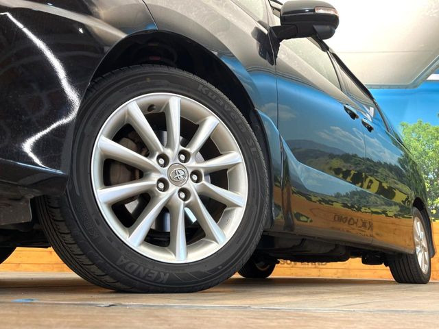 �y����17�C���`�A���~�z�C�[���z�O�ςɃ}�b�`���������A���~�z�C�[���𑕒����Ă���܂��B�e��ЊO�A���~�z�C�[����A�X�^�b�h���X�^�C�����戵�����Ă���܂��B���񂲑��k����������