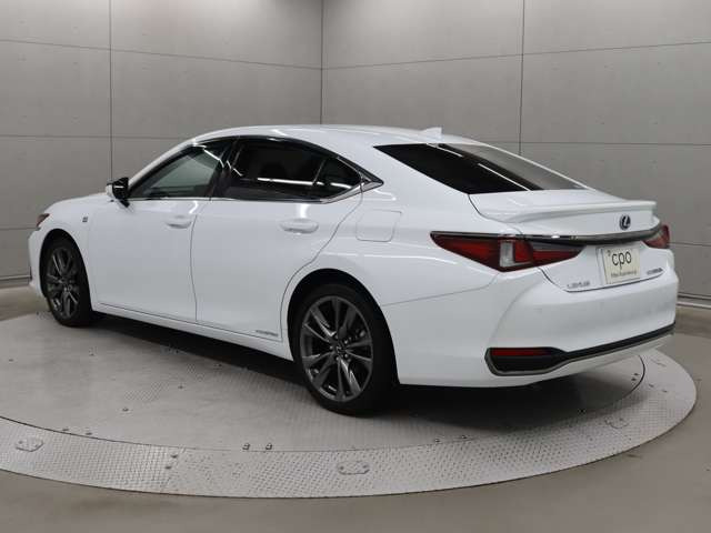 ES300h Fスポーツ