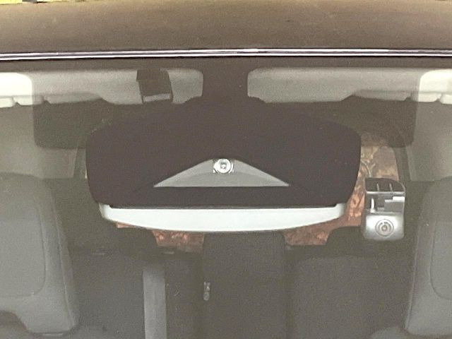 �y�C���e���W�F���g�G�}�[�W�F���V�[�u���[�L�z�t�����g�J�����őO���̎ԗ�����s�҂����m�B�Փ˂������Ȏ��͏Փ˔�Q�y���u���[�L���쓮�A�Փˉ�����T�|�[�g�B�����S�Ƀh���C�u�����y���݂��������܂��B