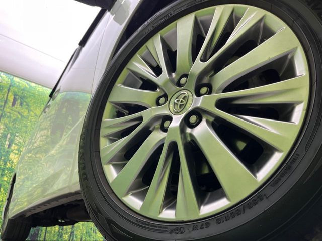 �y����18�C���`�A���~�z�C�[���z�O�ςɃ}�b�`���������A���~�z�C�[���𑕒����Ă���܂��B�e��ЊO�A���~�z�C�[����A�X�^�b�h���X�^�C�����戵�����Ă���܂��B���񂲑��k����������