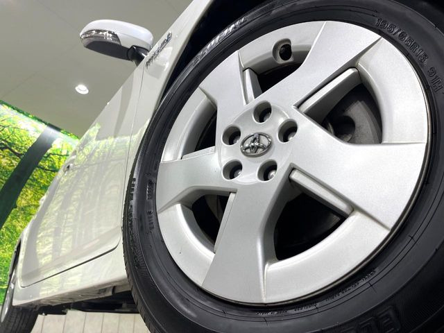 �y����15�C���`�A���~�z�C�[���z�O�ςɃ}�b�`���������A���~�z�C�[���𑕒����Ă���܂��B�e��ЊO�A���~�z�C�[����A�X�^�b�h���X�^�C�����戵�����Ă���܂��B���񂲑��k����������