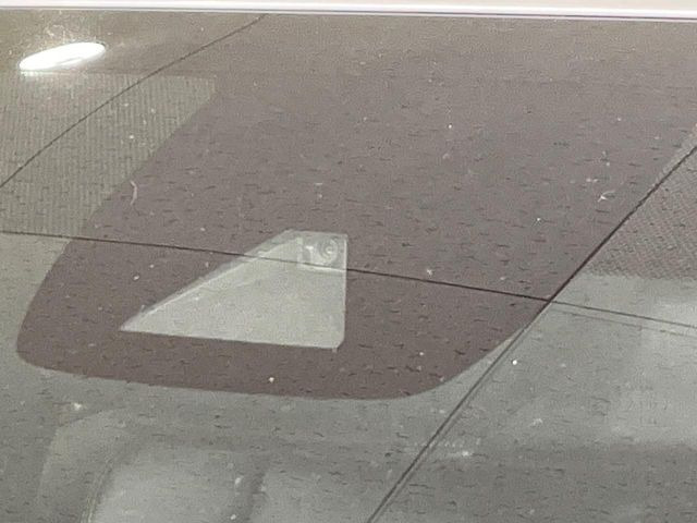 �y�g���^�Z�[�t�e�B�Z���X�z���s���ɑO���̎ԗ�����F�����A�Փ˂������Ȏ��͌x��ƃu���[�L�ŏՓˉ���Ɣ�Q�y�����A�V�X�g�B�����S�Ƀh���C�u�����y���݂��������܂��B