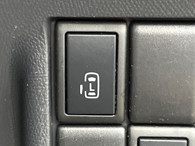 �y�p���[�X���C�h�h�A�z�X�}�[�g�L�[��^�]�Ȃ̃X�C�b�`�ŃX���C�h�h�A�̊J���\���d��������͂����ăh�A���J����K�v�������A���������q�l�ł��A�d���ו��������Ă��鎞�����N�ɊJ���߂ł��܂���