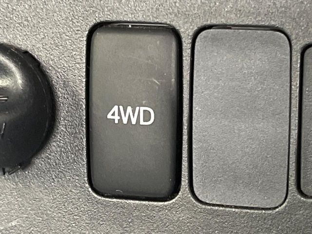 4WD�̂��Ԃł��̂ŁA�ᓹ�ł����S�ł���~��n�n��ɂ��Z�܂��̕��ȊO�ɂ��A�E�B���^�[�X�|�[�c����̕���~��n��֋A�Ȃ����@�������ɂ���������!