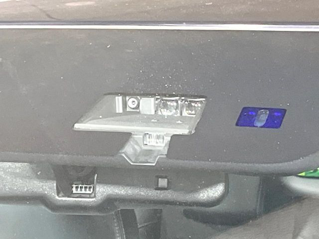 �y�O�He-Assist�z���s���ɑO���̎ԗ�����F�����A�Փ˂������Ȏ��͌x��ƃu���[�L�ŏՓˉ���Ɣ�Q�y�����A�V�X�g�B�����S�Ƀh���C�u�����y���݂��������܂��B