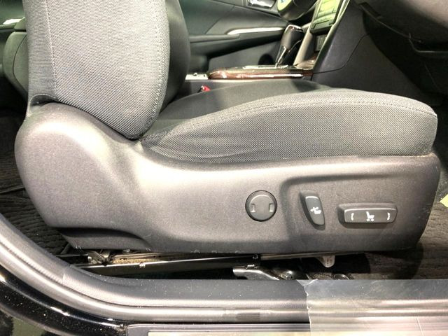 �y�p���[�V�[�g�z�X�C�b�`��ŊȒP�ɃV�[�g�̔��������\!�d��������͂�����܂���!���K�ȃV�[�g�|�W�V�����ɃZ�b�g���āA���K�ȃh���C�u�����y���݂��������B