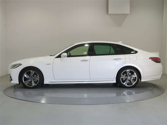 クラウンハイブリッド 2.5 RS