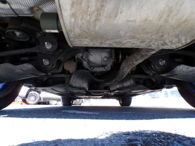 �W���j�[�E�^���g�EN-BOX�E���S��R�E�t�B�b�g�E�m�[�g�E���[���E�G�u���B�E�R�y���E�v���E�X�E�t���[�h�E�V�G���^�EBMW�� �y������ �R���p�N�g�J�[ �A���� �n�C�u���b�h �̓Z�J���h�X�ɂč݌ɂ������܂�