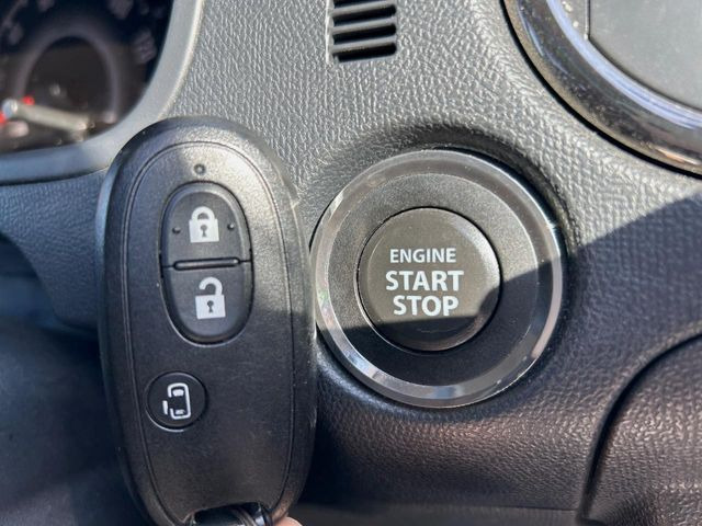 �y�L�[���X�X�^�[�g�V�X�e���z�J�o����|�P�b�g�ɓ��ꂽ�܂܂ł��h�A�̎{���E�������\�ȃX�}�[�g�L�[�𑕔��B�G���W���̃I���E�I�t�����J�M�����o���K�v����������Ƃ��Ă��֗��ł���