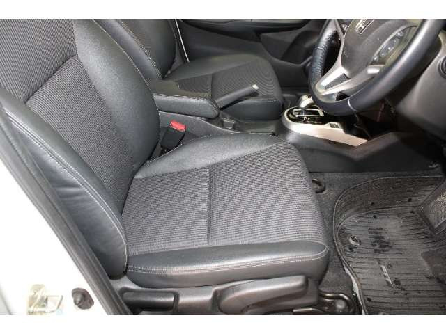 フィット1.5 ハイブリッド L ホンダセンシング