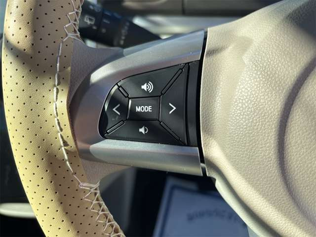 ステアリングスイッチ