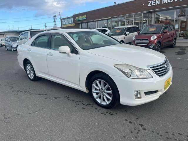 クラウン2.5 ロイヤルサルーン i-Four ナビパッケージ 4WD