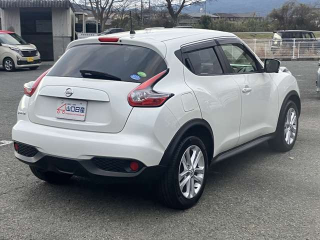 ジューク1.5 15RX V セレクション