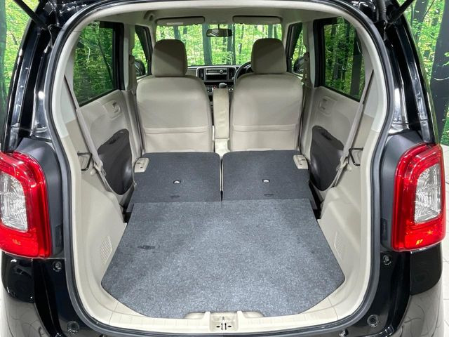 ���i�̂���������ʋ΁A���}���ɏ\���ȉ׎��X�y�[�X���m�ۂ��Ă���܂��B�Z�J���h�V�[�g��|���ƁA�傫�ȉו��̐ύڂ��\�ł���