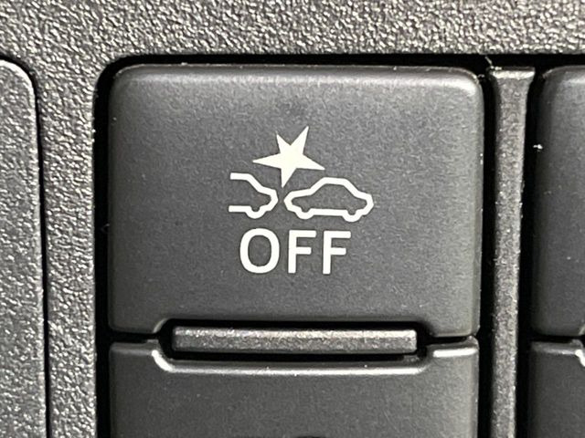 �y�X�}�[�g�A�V�X�g�z���s���ɑO���̎ԗ�����F�����A�Փ˂������Ȏ��͌x��ƃu���[�L�ŏՓˉ���Ɣ�Q�y�����A�V�X�g�B�����S�Ƀh���C�u�����y���݂��������܂��B