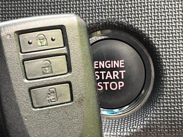 �y�X�}�[�g�L�[�z�J�o����|�P�b�g�ɓ��ꂽ�܂܂ł��h�A�̎{���E�������\�ȃX�}�[�g�L�[�𑕔��B�G���W���̃I���E�I�t�����J�M�����o���K�v����������Ƃ��Ă��֗��ł���