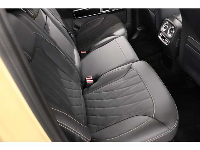 ���A�V�[�g�͓Ɨ�����2���\���ŉ��K���������A��ȏ���ɂ��t�F���[���Ȃ�ł͂̓��ʂȑ̌��ł��܂��B