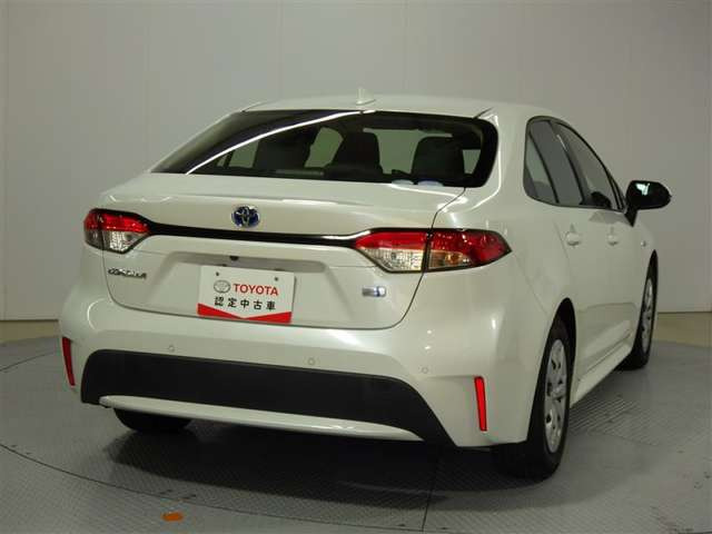 カローラ1.8 ハイブリッド G-X