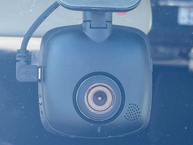 �y�h���C�u���R�[�_�[�z�h���C�u���R�[�_�[����!���s���͂������A������^�]�⎖�̂ɑ��������ہA�f���ŋL�^���A����̃��X�N�ɔ����܂��B���L�^�pSD�J�[�h�͂��q�l�����g�ł��������������K�v������܂��B