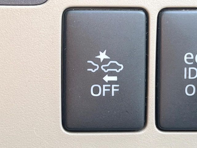 �y�X�}�[�g�A�V�X�g�z���s���ɑO���̎ԗ�����F�����A�Փ˂������Ȏ��͌x��ƃu���[�L�ŏՓˉ���Ɣ�Q�y�����A�V�X�g�B�����S�Ƀh���C�u�����y���݂��������܂��B