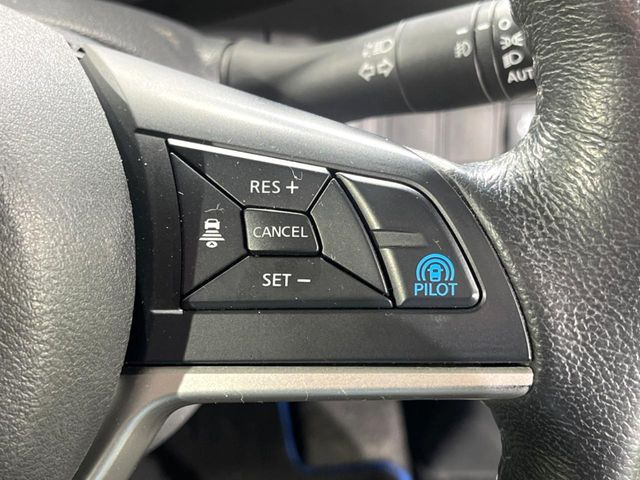 �y�v���p�C���b�g�z�������H�ł̒��������s���y��!!�a�؎��Ə��񑖍s�̃V�[���ŁA�A�N�Z���E�u���[�L�E�X�e�A�����O�������Ő��䂵�A�������^�]�̕��S���y�����Ă���܂���