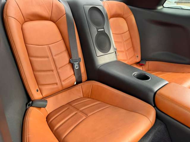 �㕔���ȂɂȂ�܂��B�ڗ�����⏝���͂������܂���B