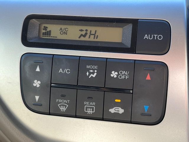 �y�I�[�g�G�A�R���z��x���D�݂̉��x�ɐݒ肷��΁A�ԓ��̉��x�����m�����ʂ≷�x�������Œ����B����&hellip;����&hellip;�Ɖ��x���X�C�b�`���������K�v�͂���܂���B���K�Ȏԓ���Ԃɂ͕K�{�̋@�\�ł��ˁ�