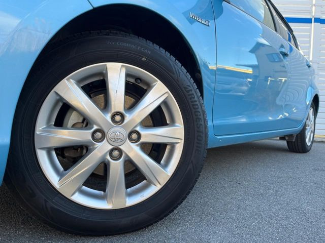 �y����15�C���`�A���~�z�C�[���z�O�ςɃ}�b�`���������A���~�z�C�[���𑕒����Ă���܂��B�e��ЊO�A���~�z�C�[����A�X�^�b�h���X�^�C�����戵�����Ă���܂��B���񂲑��k����������