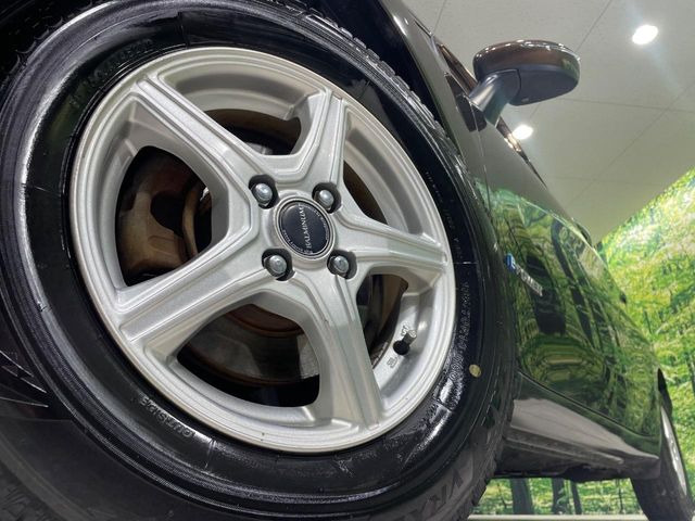 �y14�C���`�A���~�z�C�[���z�O�ςɃ}�b�`�����A���~�z�C�[���𑕒����Ă���܂��B�e��A���~�z�C�[����A�X�^�b�h���X�^�C�����戵�����Ă���܂��B���񂲑��k����������