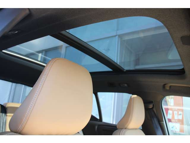 XC40リチャージ プラグイン ハイブリッド T5 インスクリプション