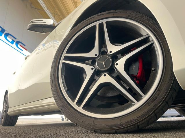 �y�����A���~�z�C�[���z�O�ςɃ}�b�`���������A���~�z�C�[���𑕒����Ă���܂��B�e��ЊO�A���~�z�C�[����A�X�^�b�h���X�^�C�����戵�����Ă���܂��B���񂲑��k����������