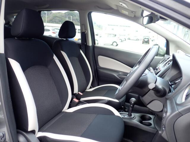 �t�����g�V�[�g�A��ԗǍD�ň��S�ł��B�傫�ȉ�����Ȃ����S�ł�