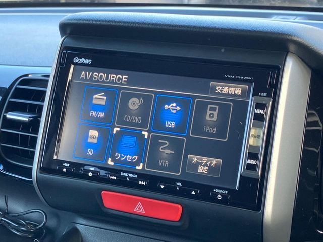 �y�����i�r�z�l�C�̏����i�r�𑕔����Ă���܂��B�i�r�̎g���₷���͂������A�I�[�f�B�I�@�\���[��!�L�����v�◷�s�͂������A�ʋ΂┃�����ȂǕ��i�̃h���C�u���y�����Ȃ�͂���