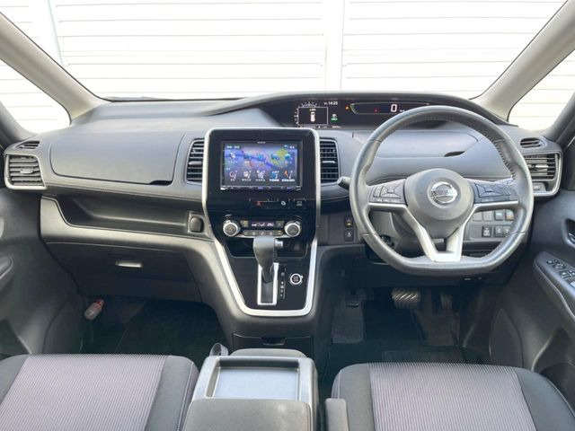 セレナ2.0 ハイウェイスター Vセレクション