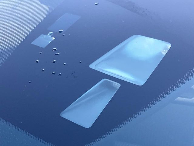 �y�X�}�[�g�V�e�B�u���[�L�T�|�[�g�z�ᑬ���s���ɑO���̎ԗ�����F�����A�Փ˂������Ȏ��͌x��ƃu���[�L�ŏՓˉ���Ɣ�Q�y�����A�V�X�g�B�����S�Ƀh���C�u�����y���݂��������܂��B