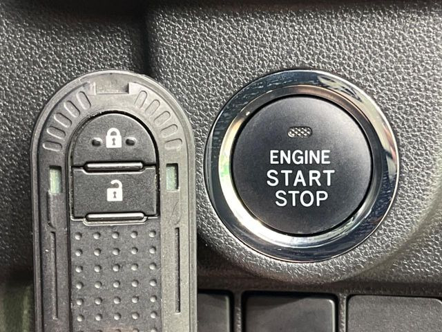 �y�L�[�t���[�V�X�e���z�J�o����|�P�b�g�ɓ��ꂽ�܂܂ł��h�A�̎{���E�������\�ȃX�}�[�g�L�[�𑕔��B�G���W���̃I���E�I�t�����J�M�����o���K�v����������Ƃ��Ă��֗��ł���