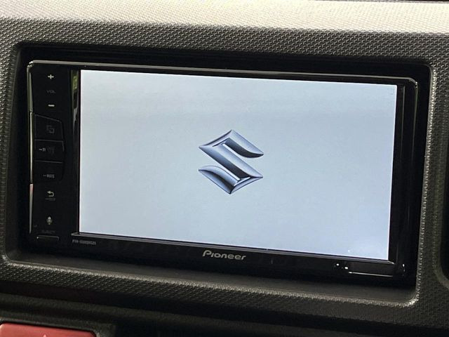 �y�����i�r�z�l�C�̏����i�r�𑕔����Ă���܂��B�i�r�̎g���₷���͂������A�I�[�f�B�I�@�\���[��!�L�����v�◷�s�͂������A�ʋ΂┃�����ȂǕ��i�̃h���C�u���y�����Ȃ�͂���