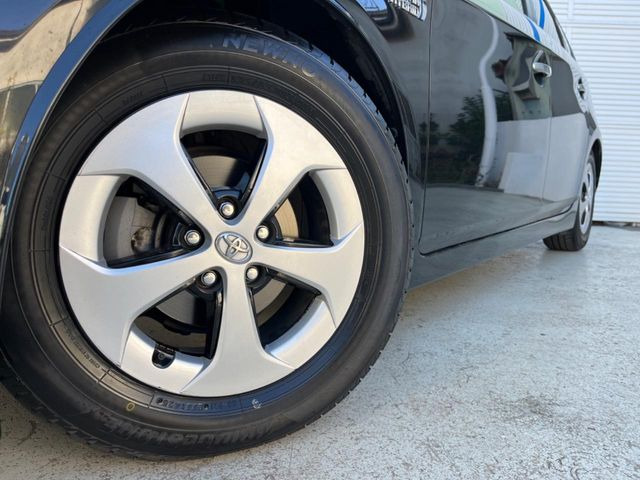 �y����15�C���`�A���~�z�C�[���z�O�ςɃ}�b�`���������A���~�z�C�[���𑕒����Ă���܂��B�e��ЊO�A���~�z�C�[����A�X�^�b�h���X�^�C�����戵�����Ă���܂��B���񂲑��k����������