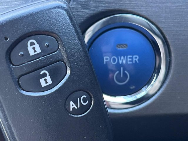 �y�X�}�[�g�L�[�z�J�o����|�P�b�g�ɓ��ꂽ�܂܂ł��h�A�̎{���E�������\�ȃX�}�[�g�L�[�𑕔��B�G���W���̃I���E�I�t�����J�M�����o���K�v����������Ƃ��Ă��֗��ł���