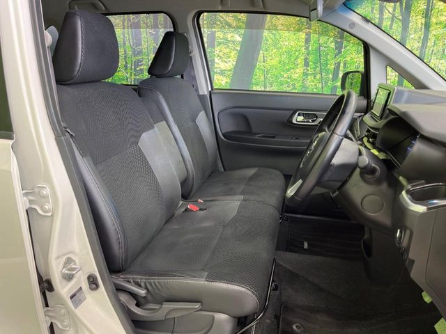 �y�n�[�t���U�[�V�[�g�z�������ƍ���S�n�𗼗������l�C�̃V�[�g���w�ʁE���ʂ̃t�@�u���b�N�f�ނ́A�ʋC���̗ǂ��⊊��ɂ����ɗD��Ă��܂��B�C���╞���ɍ��E���ꂸ���K�ɂ���肢�������܂��B