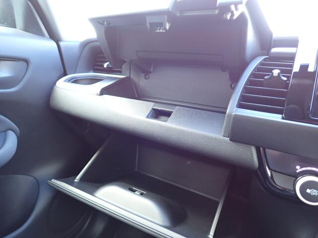 ����ȑO�ɂ͎Ԍ��ؓ��ꓙ���ވꎮ�����[�ł���O���[�u�{�b�N�X���������܂��B