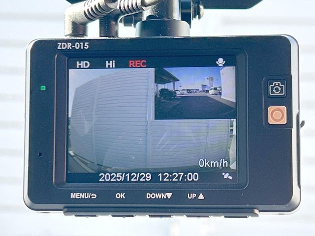 �y�h���C�u���R�[�_�[�z�h���C�u���R�[�_�[����!���s���͂������A������^�]�⎖�̂ɑ��������ہA�f���ŋL�^���A����̃��X�N�ɔ����܂��B���L�^�pSD�J�[�h�͂��q�l�����g�ł��������������K�v������܂��B